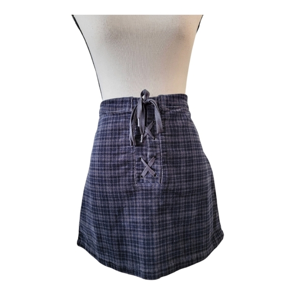 💕So plaid corduroy mini skirt - Picture 1 of 6
